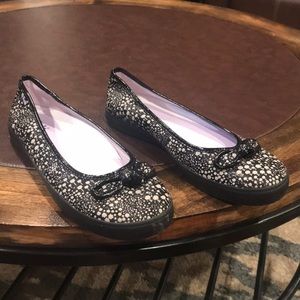 Keds Black & Gray Floral Flats Feels Like Sneaks